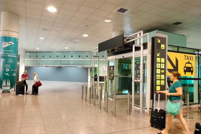 Barcelona Airport Departure Transfers - Expectations and Accessibility