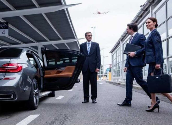 Barcelona Airport: ECO Transfer to Barcelona - Multilingual Drivers