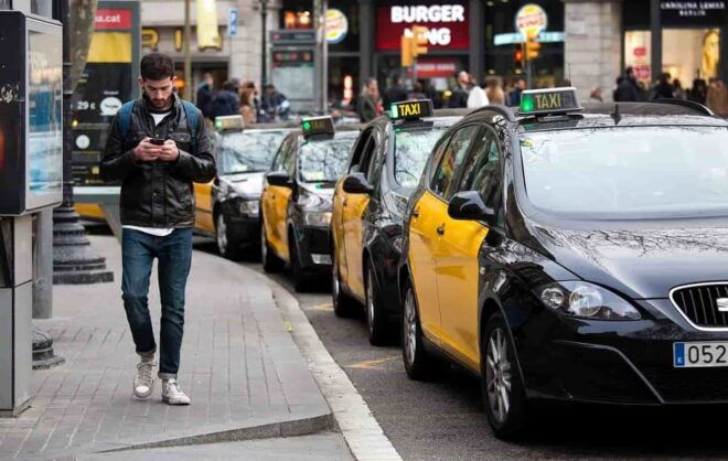 Barcelona Airport to City Transfer - Accommodating Delays