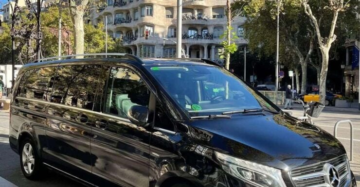 Barcelona: Airport Transfer 1 - 7 Passengers - Good To Know