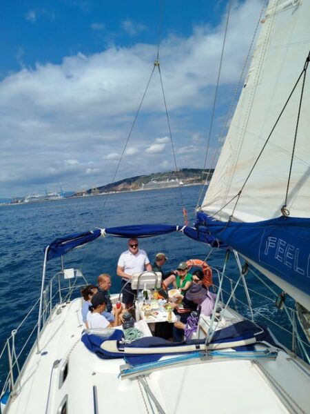 Barcelona Badalona : Sailboat Tour, Snacks, Drinks, Swimming - Booking Options and Cancellation Policy