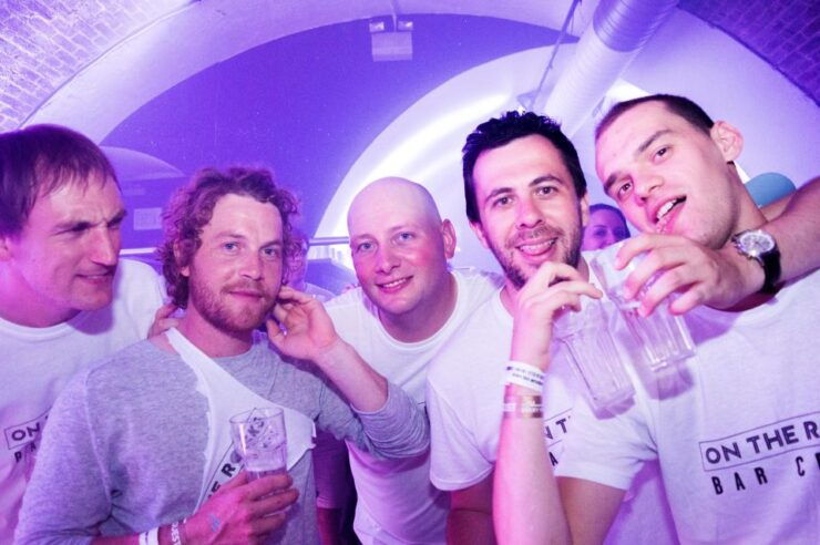 Barcelona Bar Crawl: 4+ Venues, Free Shots, Free Club Entry - Event Overview