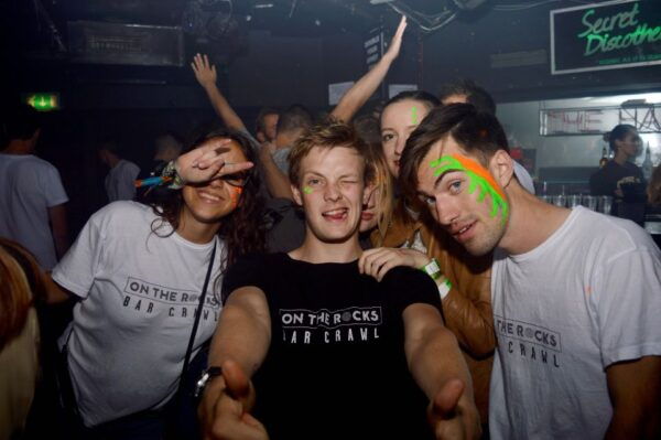 Barcelona Bar Crawl: 4+ Venues, Free Shots, Free Club Entry - Experience Highlights