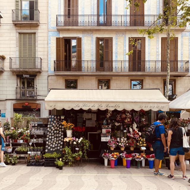 Barcelona: Barri Gotic Small Group Walking Tour - Customer Feedback and Ratings