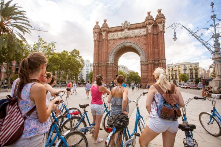 Barcelona Beach 3-Hour Bike Tour - Tour Experience