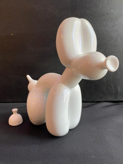 Barcelona: Bear-brick Fluorescent Painting Wine and Art - Workshop Details