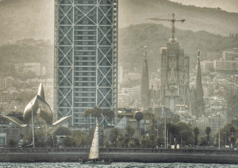 Barcelona: Best of Sagrada Familia Private Tour - Important Information for Visitors