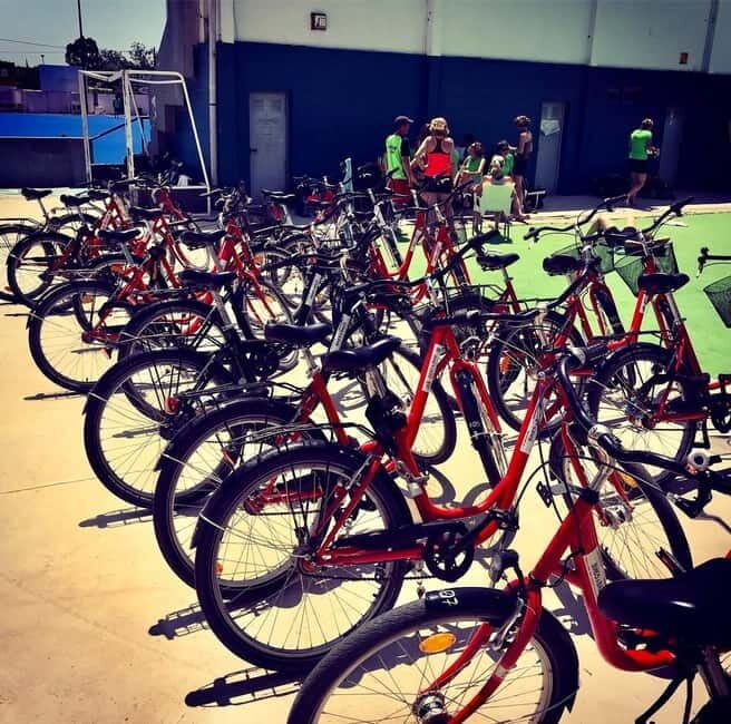 Barcelona: Bike Rental with Map & Local Recommendations - Exploring Barcelona in a Day on Two Wheels