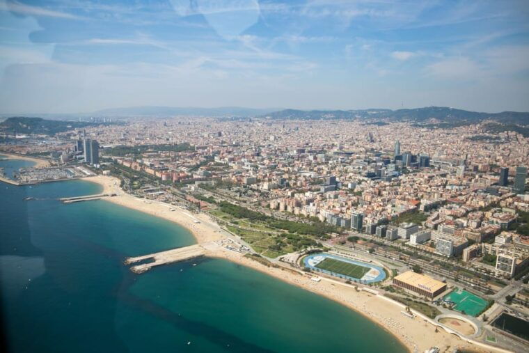 Barcelona: Boat Trip and Panoramic Helicopter Flight - The Helicopter Tour Experience