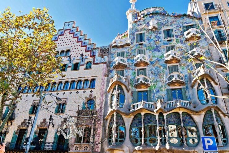 Barcelona: Casa Batllo & Casa Mila Guided Tour With Tickets - Tour Highlights