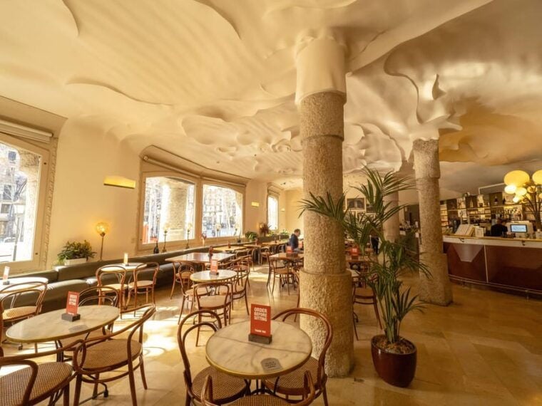 Barcelona: Casa Batllo, Casa Mila & Tapas Small Group Tour - Culinary Experience