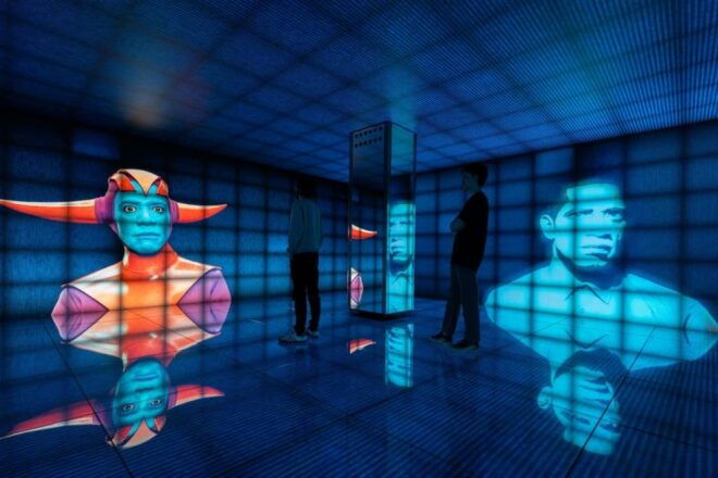 Barcelona: Casa Batllo The Cube Experience Entry Ticket - Language Options