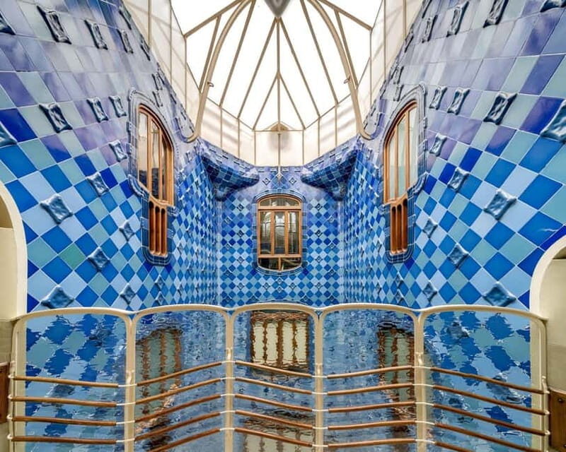 Barcelona: Casa Batlló Tour and Optional White Rabbit Museum - Good To Know