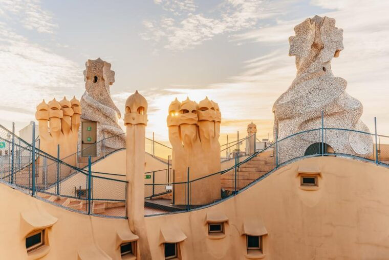 Barcelona: Casa Milà Early-Morning Access Guided Tour - Guided Experience