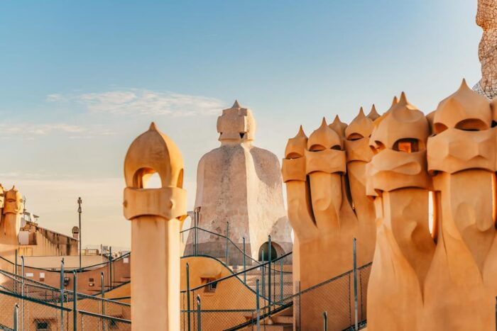 Barcelona: Casa Milà Early-Morning Access Guided Tour - Architectural Inspiration and Techniques