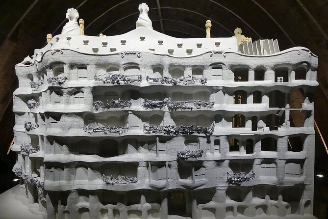 Barcelona: Casa Mila-La Pedrera Audio Guide Tour - Directions and Transportation Options