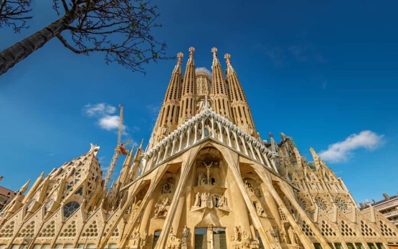 Barcelona: Catalan Modernism Architecture Walking Tour - Introduction