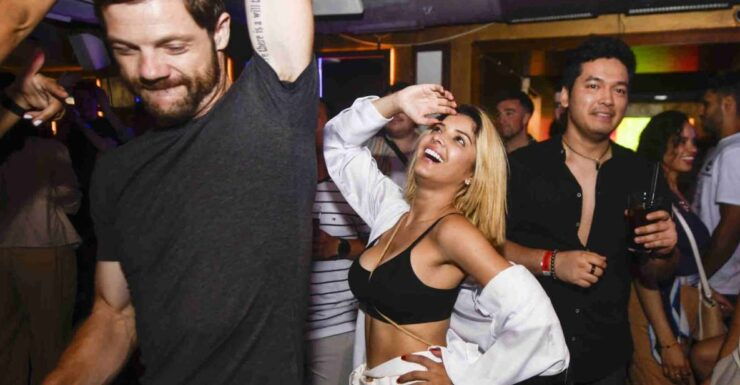 Barcelona: Catalan Nightlife Pub Crawl Tour & VIP Club Entry - Activity Details