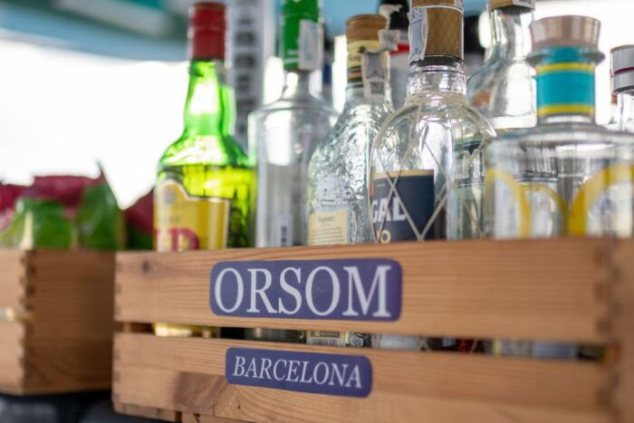 Barcelona: Catamaran Cruise With Optional Live Jazz Music - Recommended Attire and Travelers