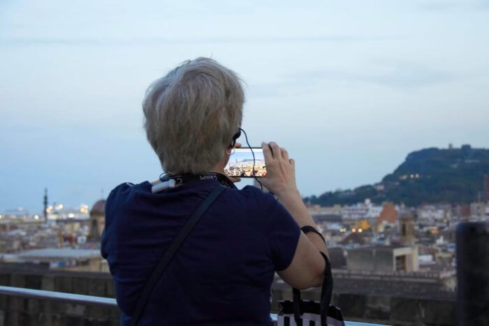 Barcelona Cathedral: Sunrise Tour & Traditional Breakfast - Breathtaking Views