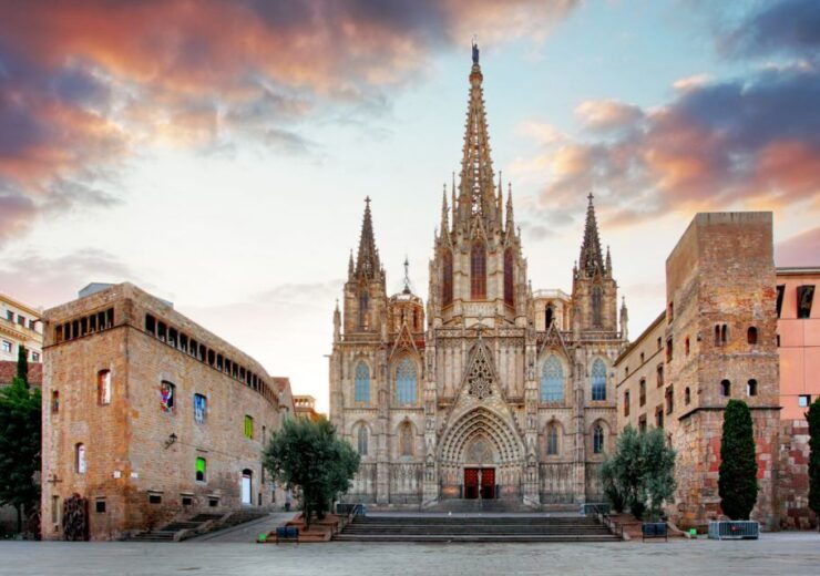 Barcelona Cathedral: Ticket, Guided Tour and VR Experience - Good To Know