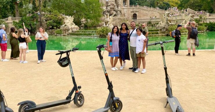 Barcelona: Central Park E-bike Tour / E-Scooter Tour - Itinerary Highlights