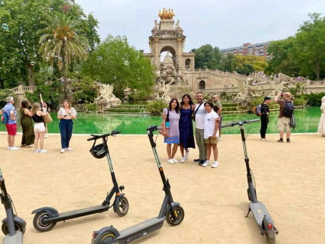 Barcelona: Central Park E-bike Tour / E-Scooter Tour - Inclusions