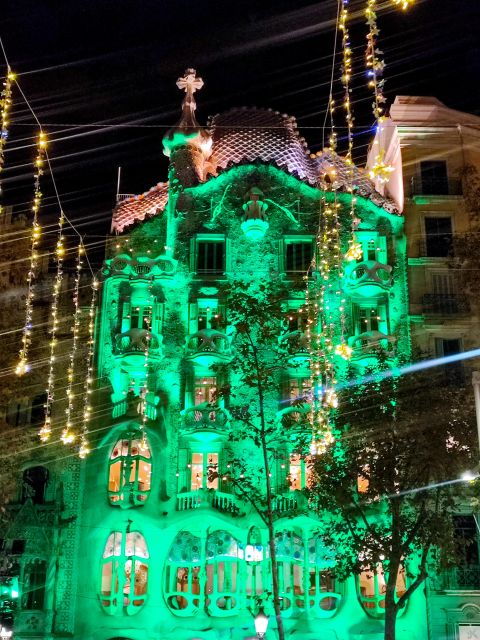 Barcelona: Christmas Walking Tour - Tour Highlights