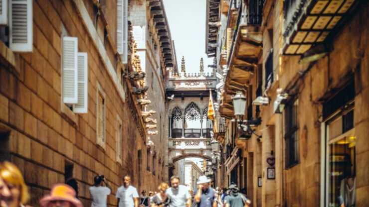 Barcelona: City Exploration Treasure Hunt - Activity Details