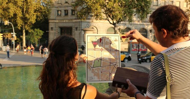 Barcelona: City Exploration Treasure Hunt - Itinerary Highlights