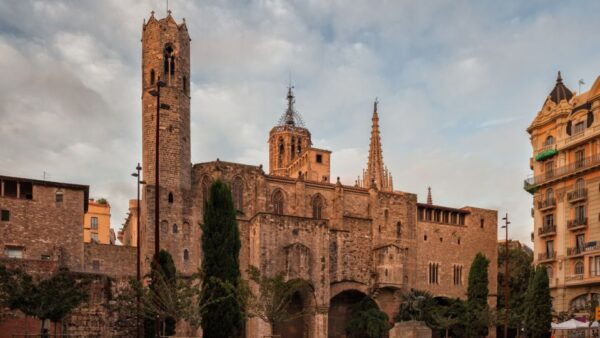 Barcelona: City Exploration Treasure Hunt - The Sum Up