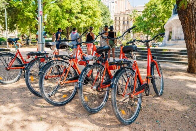 Barcelona: City Highlights 2,5h Tour by Bike/E-Bike/ E-Step - Highlights