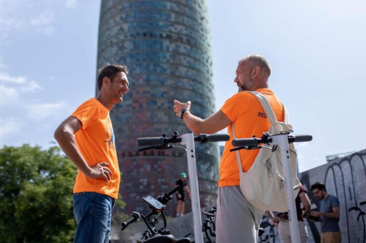 Barcelona: City Highlights Bike, E-bike, or E-Scooter Tour - Tour Duration and Language Options