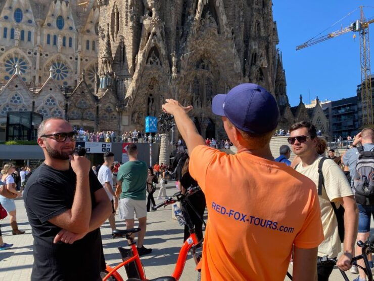 Barcelona: City Highlights Bike, E-bike, or E-Scooter Tour - Iconic Sights Visited