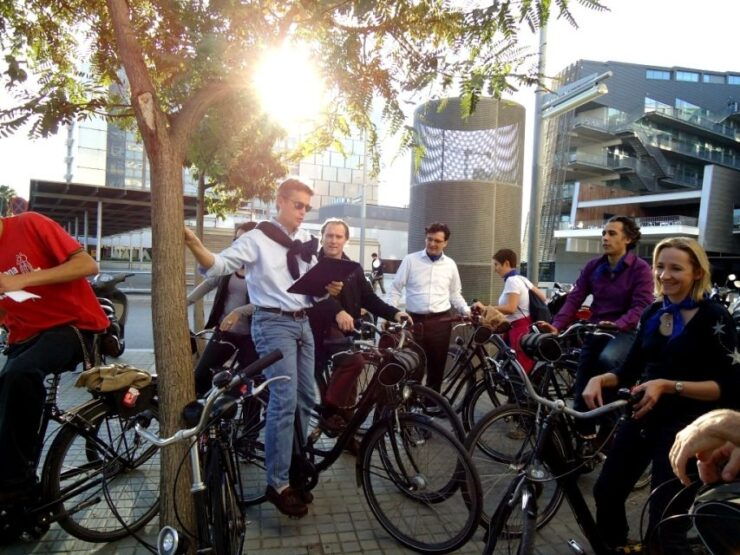 Barcelona: City Highlights Biking Tour - Experience Highlights