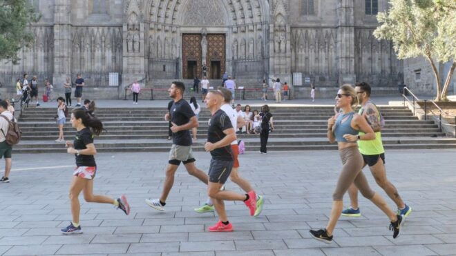Barcelona: City Highlights Guided Running Tour - Important Information