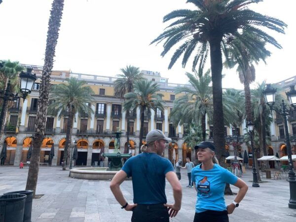 Barcelona: City Highlights Guided Running Tour - Architectural Insights