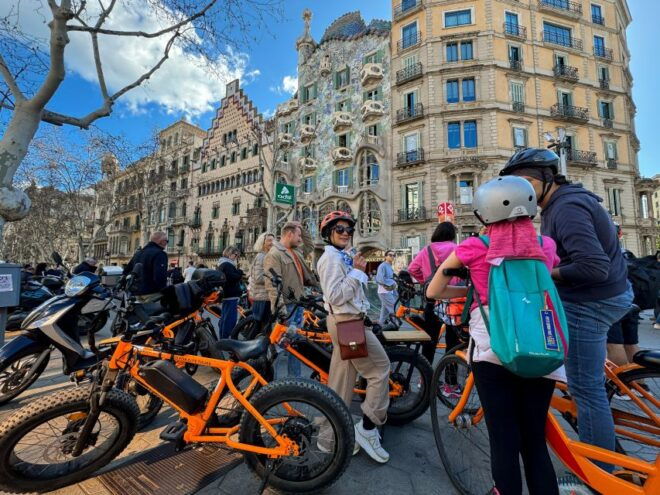 Barcelona: City Highlights Tour by E-Bike - Customer Reviews