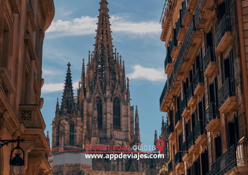 Barcelona: City Highlights Tour Private 4 Hours - Itinerary Highlights