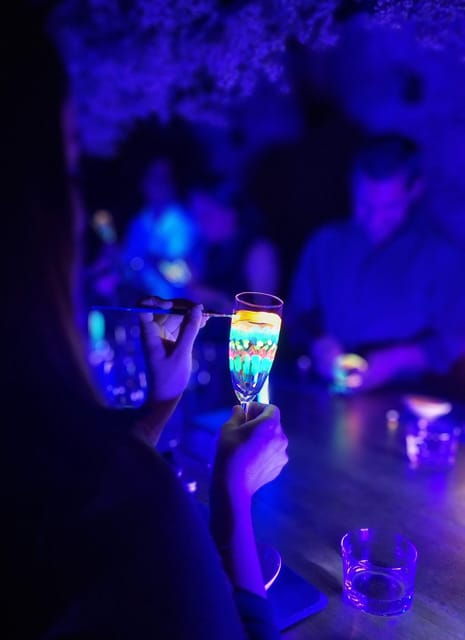 Barcelona: Cocktail Class Workshop - Make Shake Cook & Paint - Experience Highlights