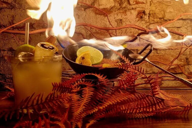 Barcelona: Cocktail Class Workshop - Make Shake Cook & Paint - Instructor and Class Details