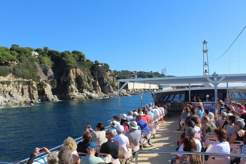 Barcelona Costa Brava Full-Day Villages Tour - A guide-led day, with pacing as a practical strength
