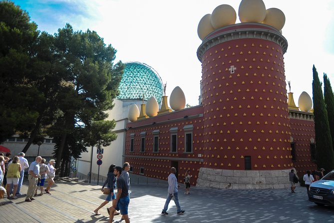 Barcelona: Dalí Small Group Tour - Museum, Dali House, Cadaques - Highlights of the Dali Museum and Dali House Tour