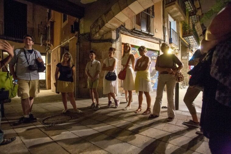 Barcelona: Dark History Night Walking Tour - Executions and Dark Legends