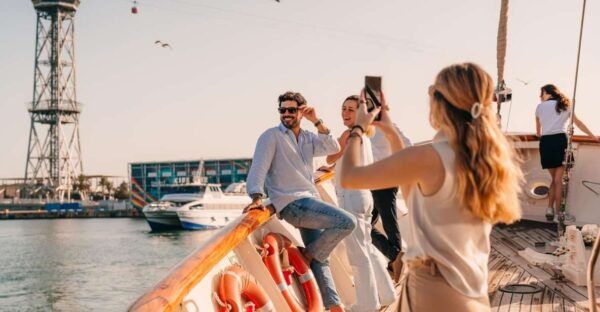 Barcelona: Day or Sunset Sailing Trip With Drink Included - Meeting Point and Logistics