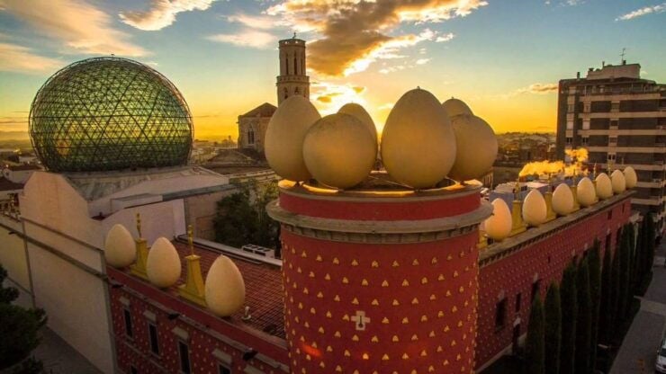 Barcelona: Day Trip to the Dalí Theatre-Museum in Figueres - Experience Highlights at the Museum