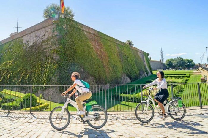 Barcelona: E-Bike Tour With Montjuic Cable Car & Boat Ride - Common Questions