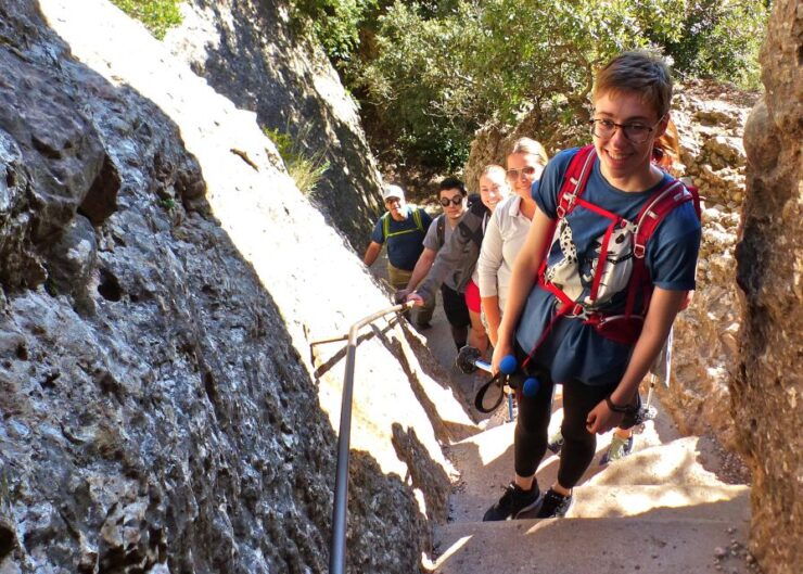 Barcelona: Eco-Friendly Montserrat Hiking Experience - Booking Information