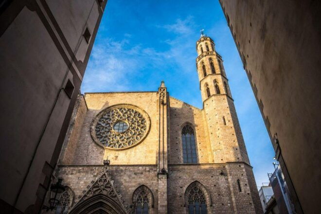 Barcelona: El Born Barrio Walking In-App Audio Tour (ENG) - Booking Information