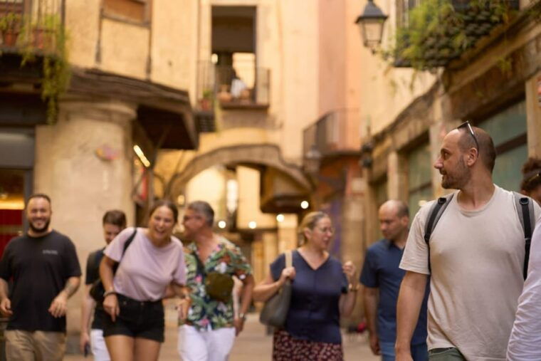 Barcelona: El Born Gourmet Food & Wine Small Group Tour - Participant Information